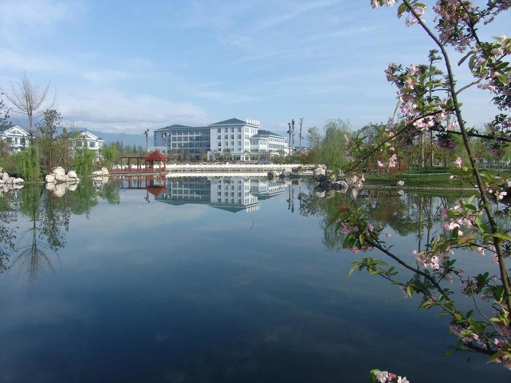 Jingyue Lake Hotel Dujiangyan Exterior foto