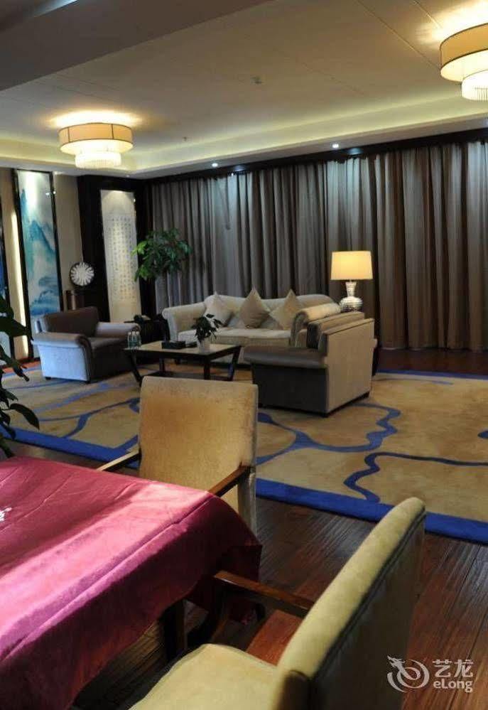 Jingyue Lake Hotel Dujiangyan Exterior foto