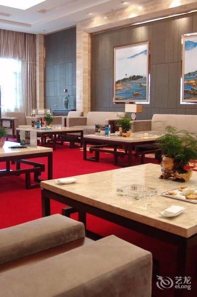 Jingyue Lake Hotel Dujiangyan Exterior foto